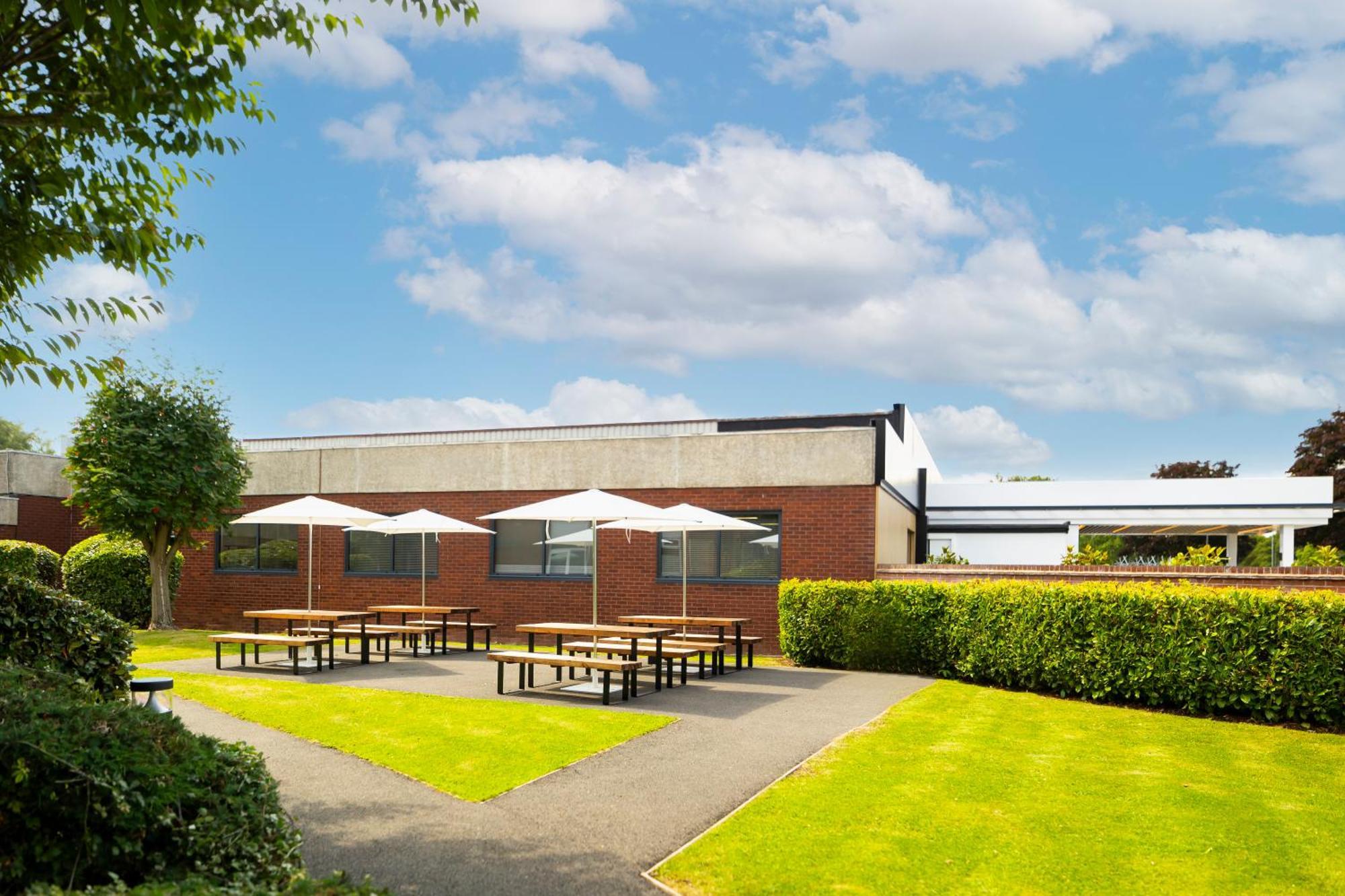 Holiday Inn Coventry M6, J2 By Ihg Exterior photo